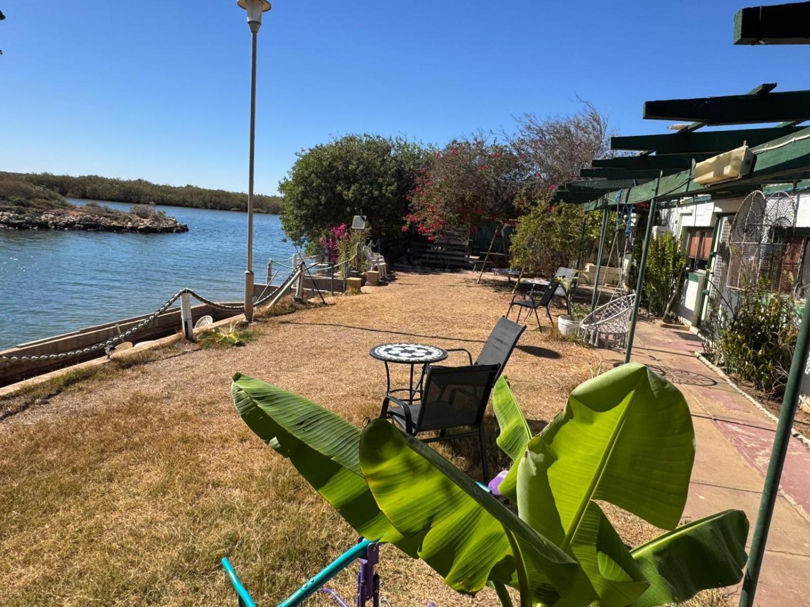 Pelican Point Waterfront Aparthotel